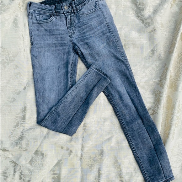 Grey Jeans - Picture 1 of 2